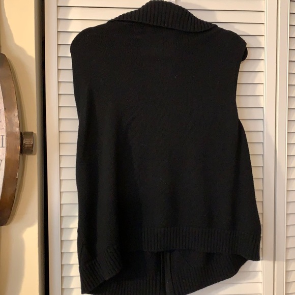 Lizgolf Vest - Picture 3 of 7